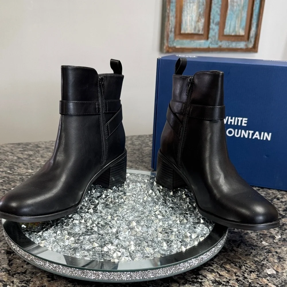 White Mountain Women's Black Ankle Booties with Buckle